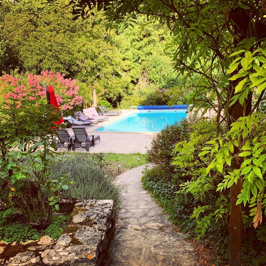 Uniquely Private Holiday Villa In The Charente Puyreaux 外观 照片