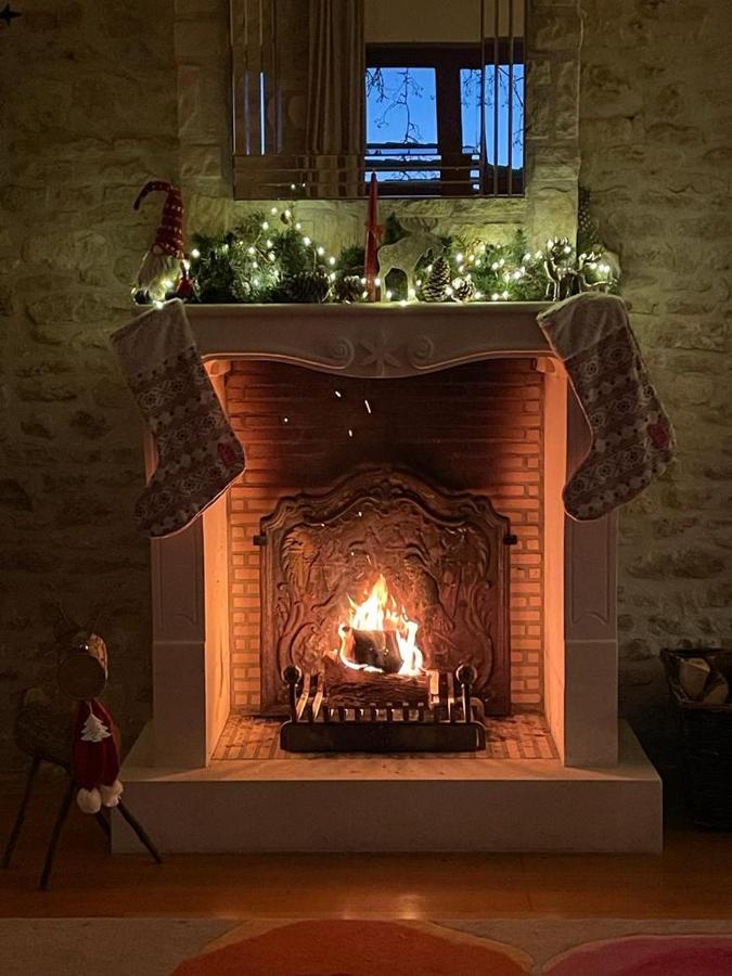Uniquely Private Holiday Villa In The Charente Puyreaux 外观 照片