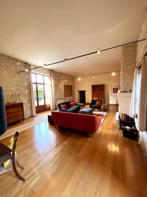 Uniquely Private Holiday Villa In The Charente Puyreaux 外观 照片