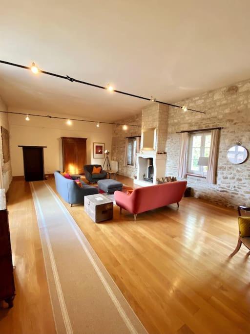 Uniquely Private Holiday Villa In The Charente Puyreaux 外观 照片
